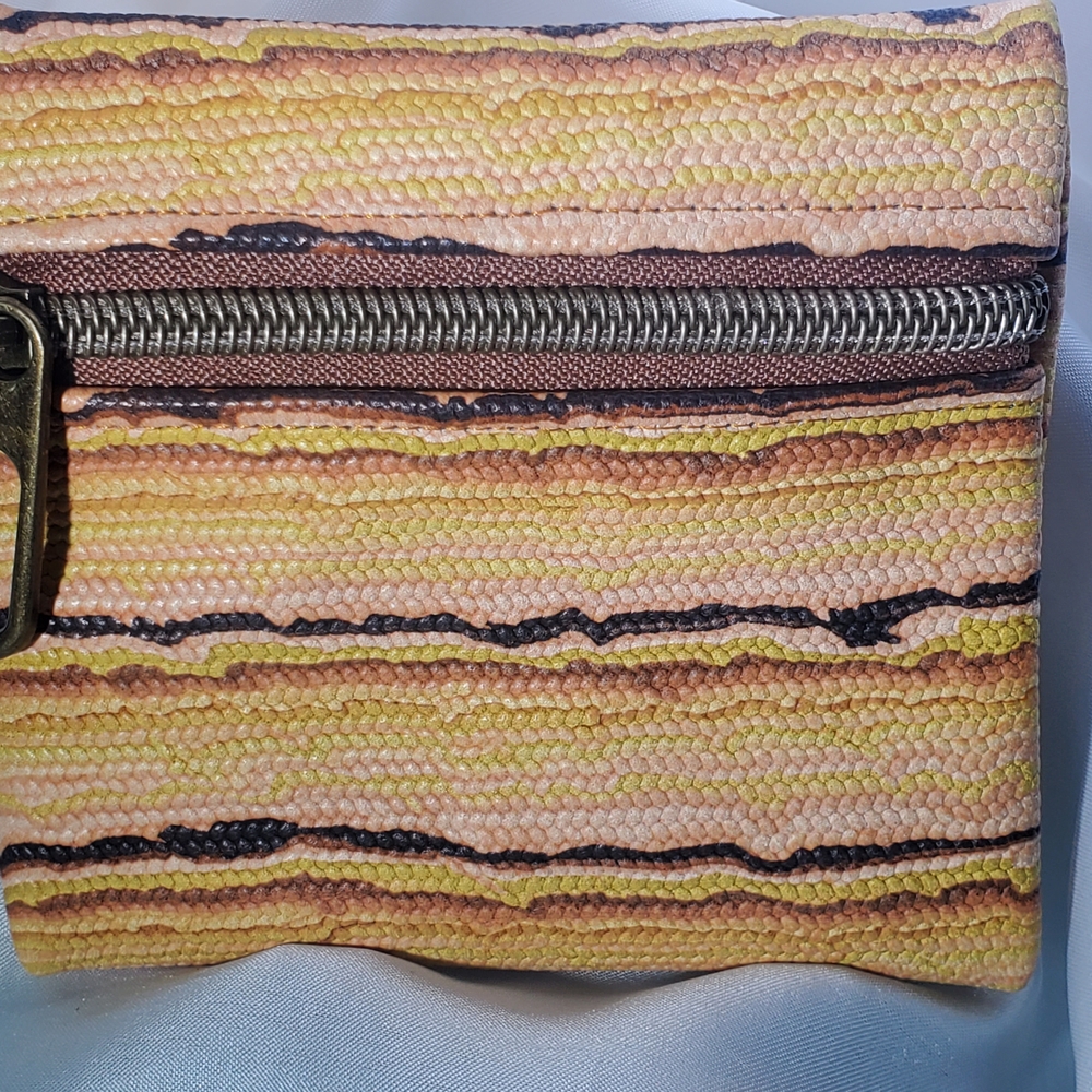 Textured Multicolor Coin Purse - Picture 3 of 9